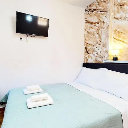 Sobe 1-2-3 Apartamento *