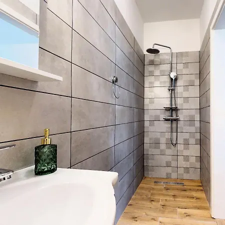 Appartement Sobe 1-2-3 Split